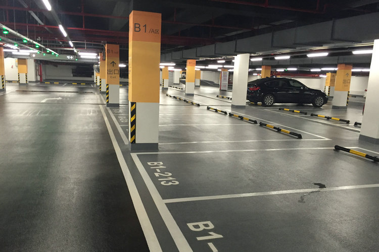 地下停車(chē)場(chǎng)地坪翻新應(yīng)該注意什么問(wèn)題